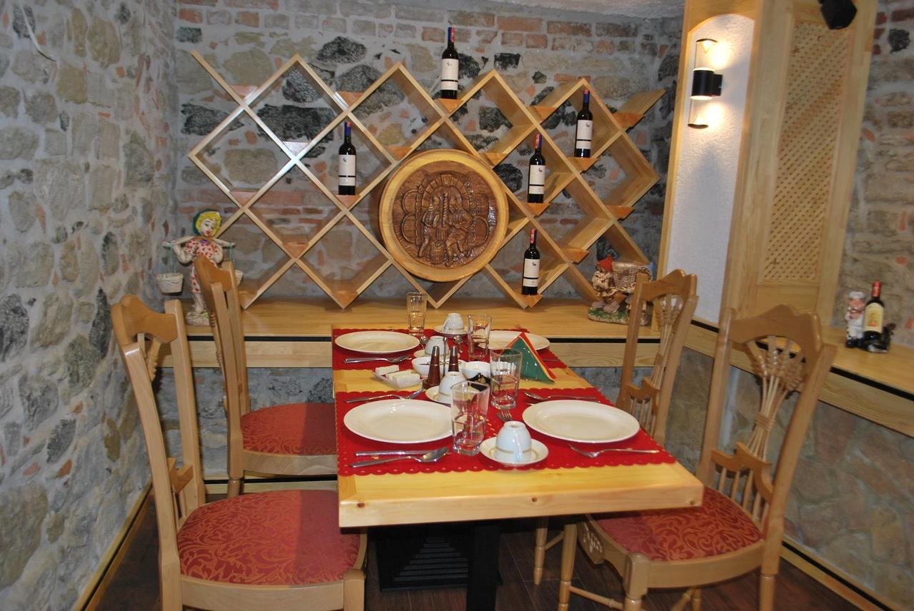 Hotel Vila Sigal Korce Luaran gambar